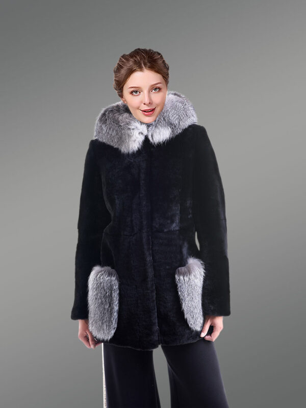 Sheep Wool Coat with Fox Fur Collar