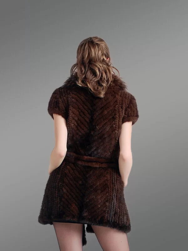 Knitted Jacket of Mink Fur with Raccoon Fur Collar for Elegant Women - Image 4