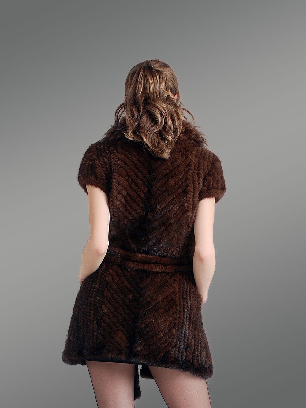 Knitted Jacket of Mink Fur with Raccoon Fur Collar for Elegant Women - Image 3
