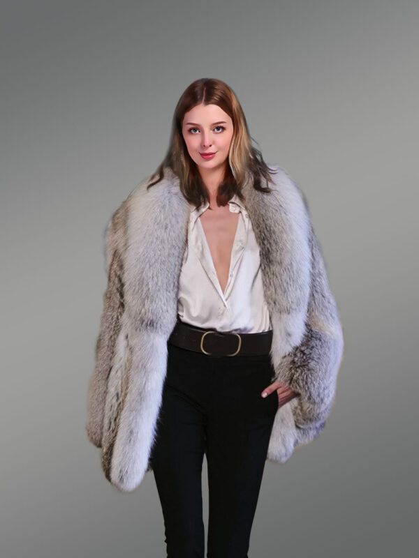 Luxury Fawn Light Fox Fur Coat for Women Gives Stylish and Elegant Look - Image 2