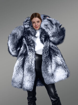 Luxury Silver Fox Fur Jacket for Women Is a Knee-Length Smart Outfit