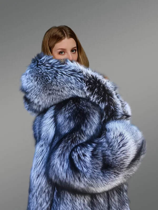 Luxury Silver Fox Fur Jacket for Women Is a Knee-Length Smart Outfit - Image 3
