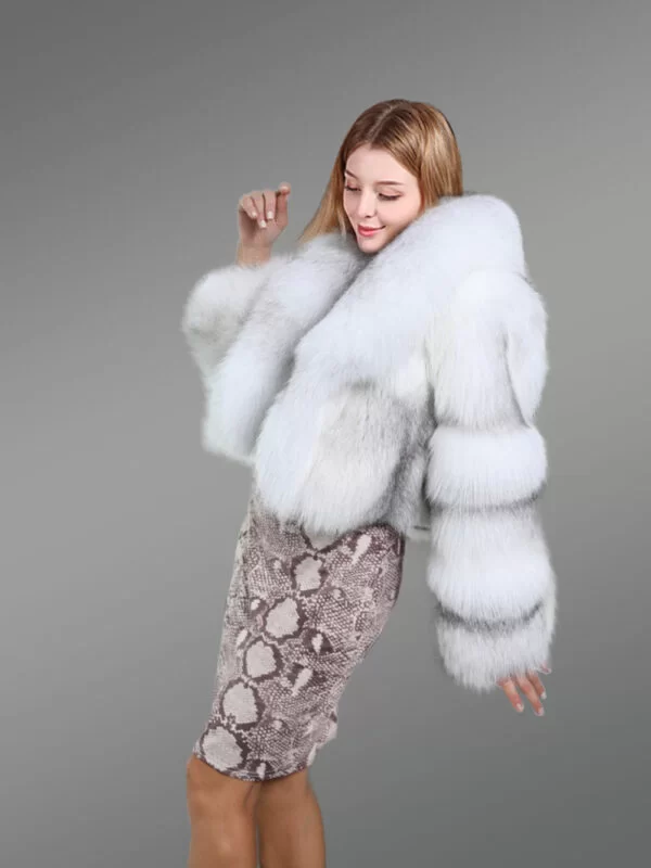 Real Fox Fur Crop Coat with Broad Collar and Long Sleeves for Women - Image 10