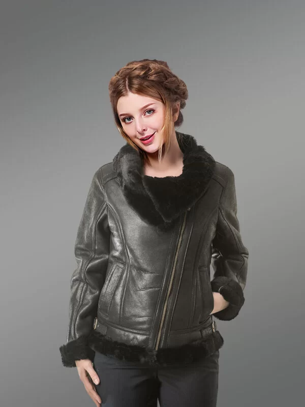 Women shearling jacket in Black