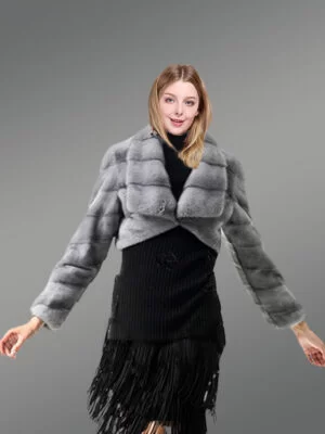 Women’s chic mink fur coats to define your class