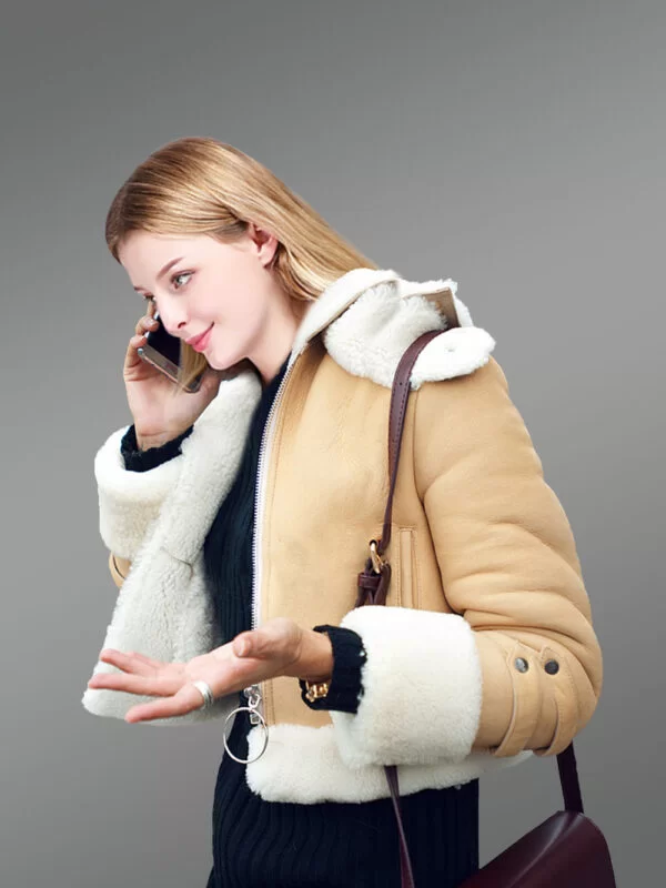 Women’s Genuine Shearling Jacket with Contrasting Collar and Handcuffs