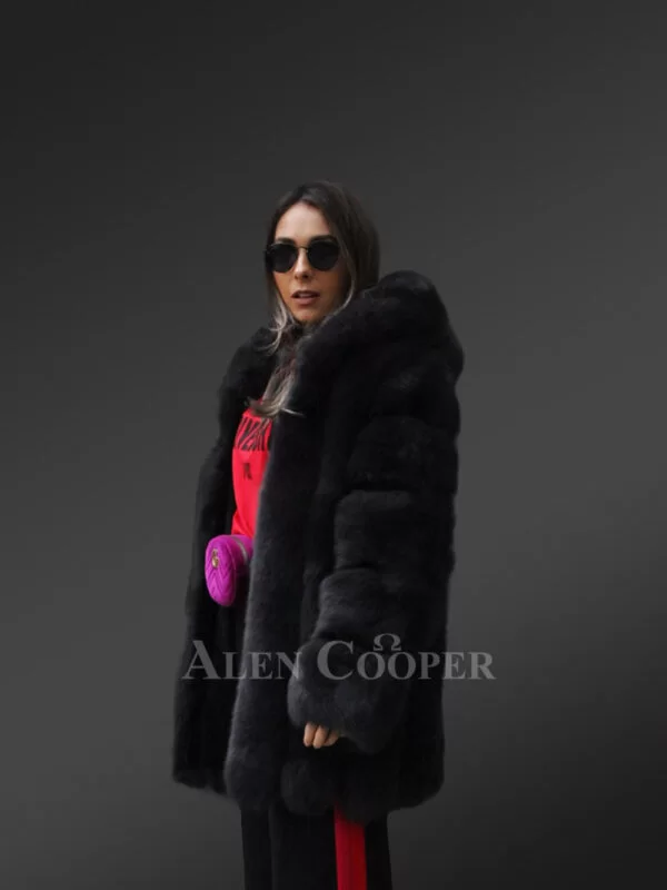 Women’s Stylish and Warm Oversized Paragraph Real Fox Fur Coat with Hood - Image 2