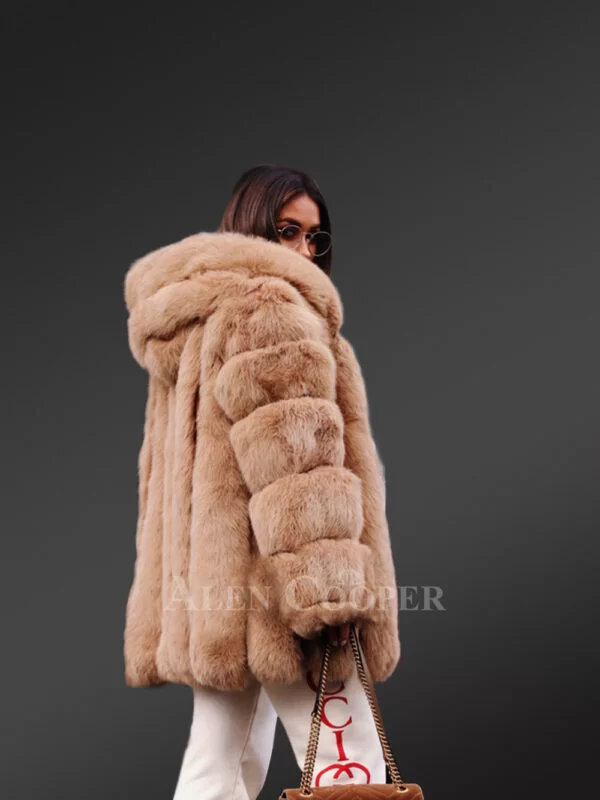 Women’s Stylish and Warm Oversized Paragraph Real Fox Fur Coat with Hood - Image 4