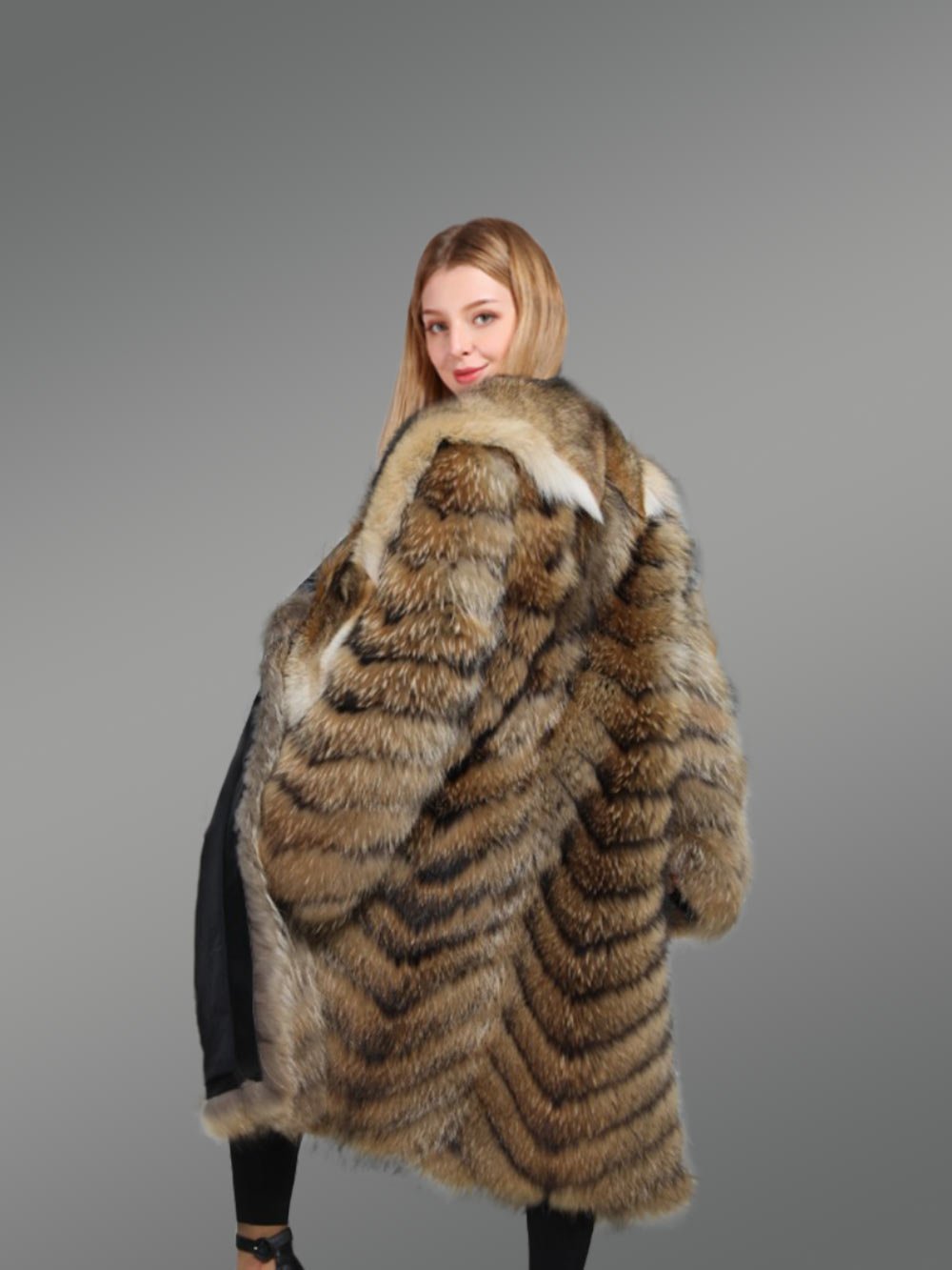 Raccoon fur Long Coat for Women - Image 5
