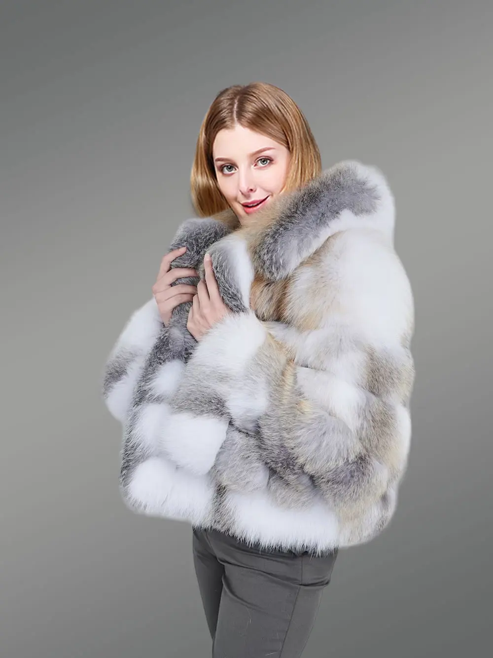 Women’s Short Fox Fur Coat with Shawl Collar and Frontline - Image 3