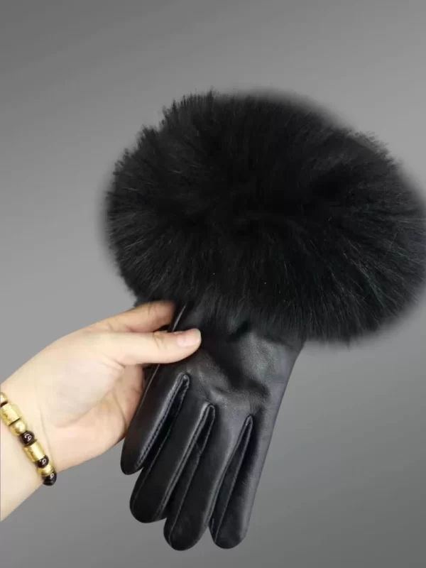 Winter Glove With Fox Fur Cuff