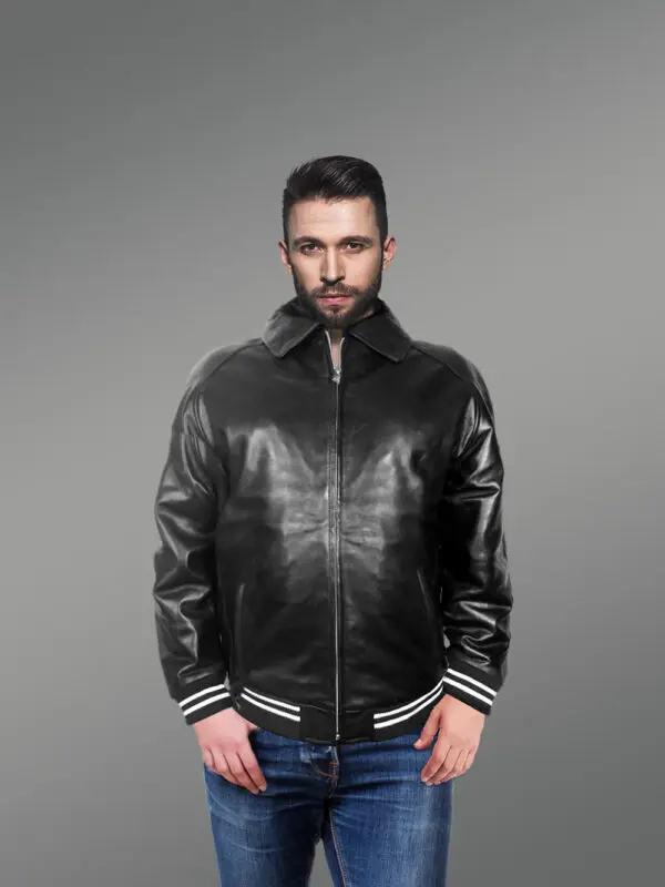 Stylish Leather Bomber with a Zip-up Front - Image 3