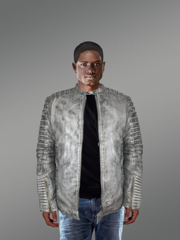 Motorcycle Leather Jacket with Ultra Safety Traits - Image 2