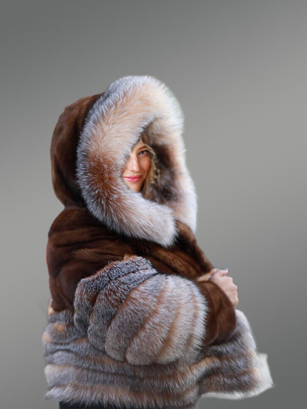 Mink Coat for Women with Fox Fur Accents - Image 6