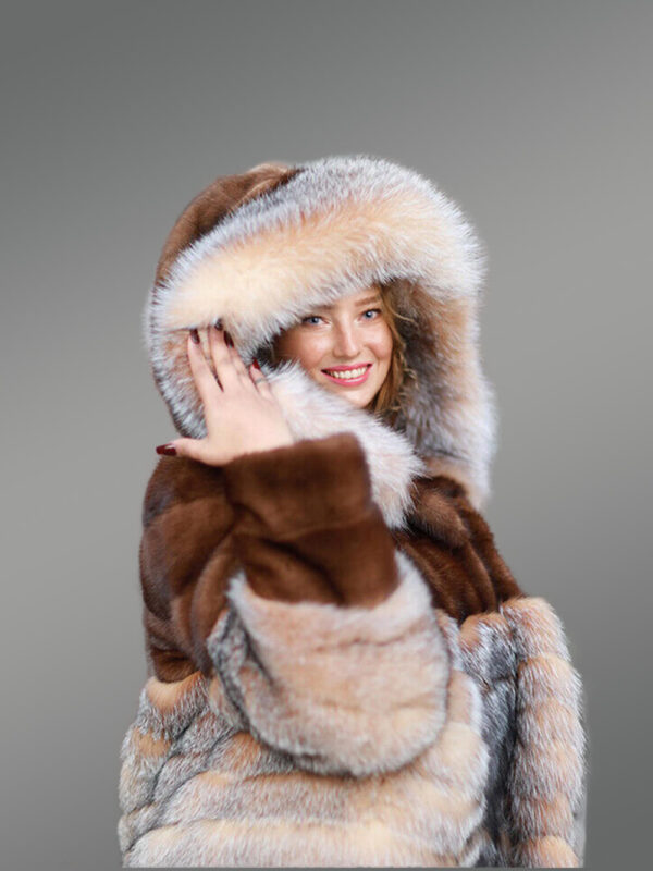 Mink Coat for Women with Fox Fur Accents - Image 5