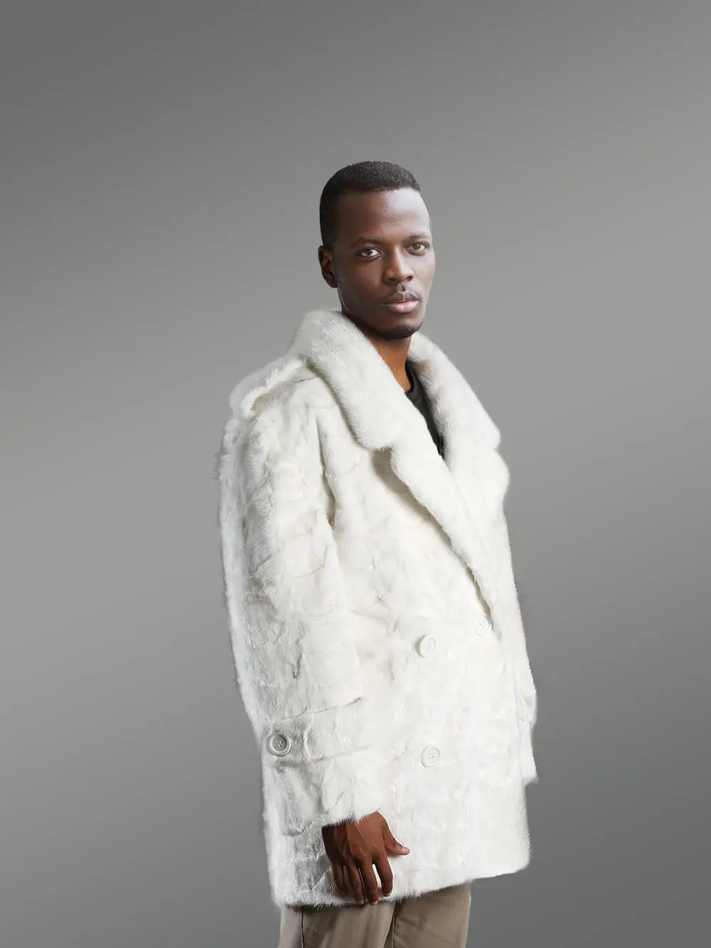 White Mink Coat for Men – Peak of Elegance & Comfort