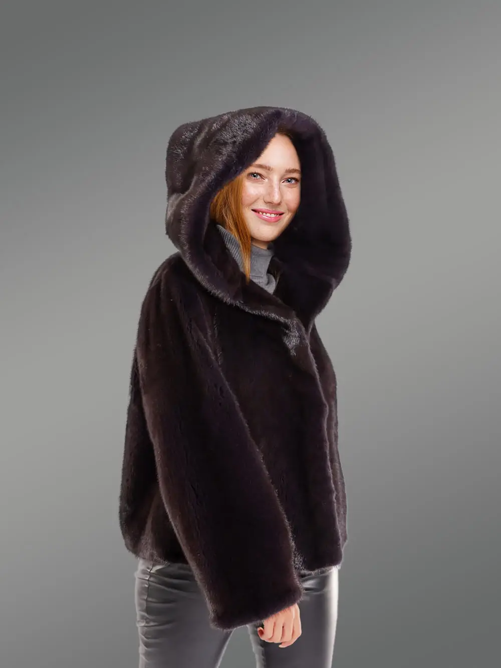 Womens Full Skin Mink Coat - Image 4