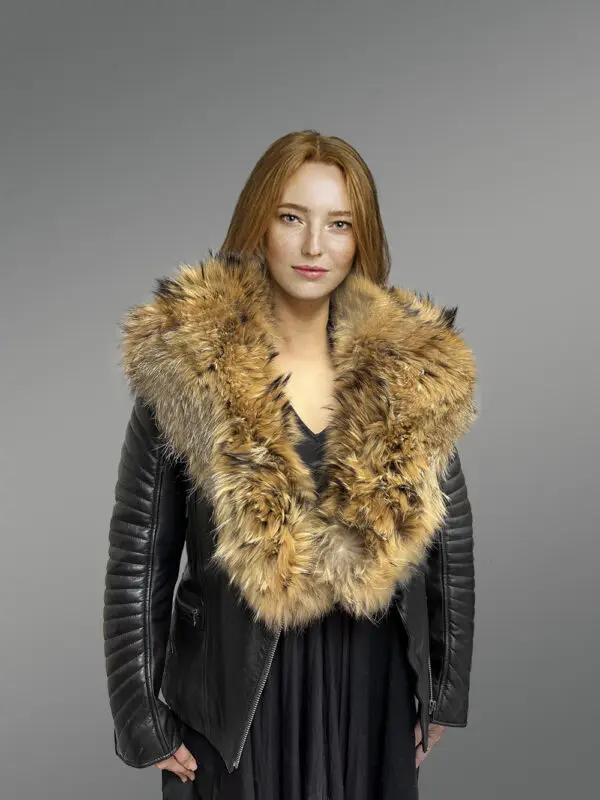 Womens Leather Biker Jacket with Fur Collar – Versatile Outfit for Many Occasions