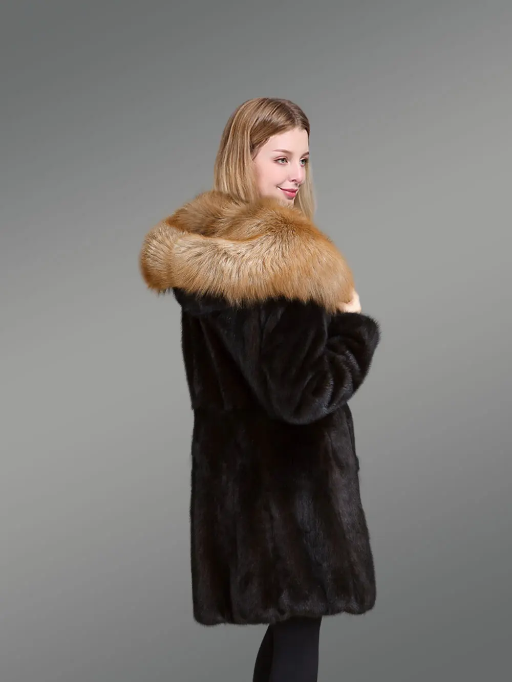 Black Mink Fur Coat with Fox Fur Lapel – Graceful Appearance & Cozy Warmth - Image 3