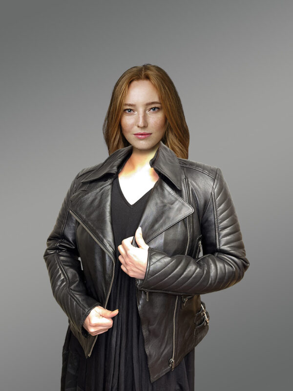 Womens Black Lambskin Leather Biker Jacket– High-Fashion Looks with a Plush Feel - Image 3