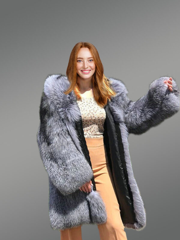 Coat in Fox Fur for Womens to Stay Toasty in Style - Image 4