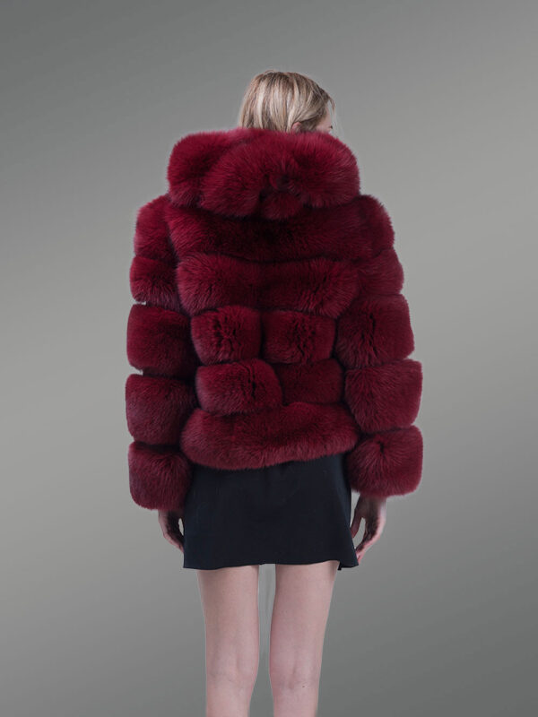 Fox Fur Paragraph Winter Coat Glamorizing Women in Thermal Opulence - Image 4