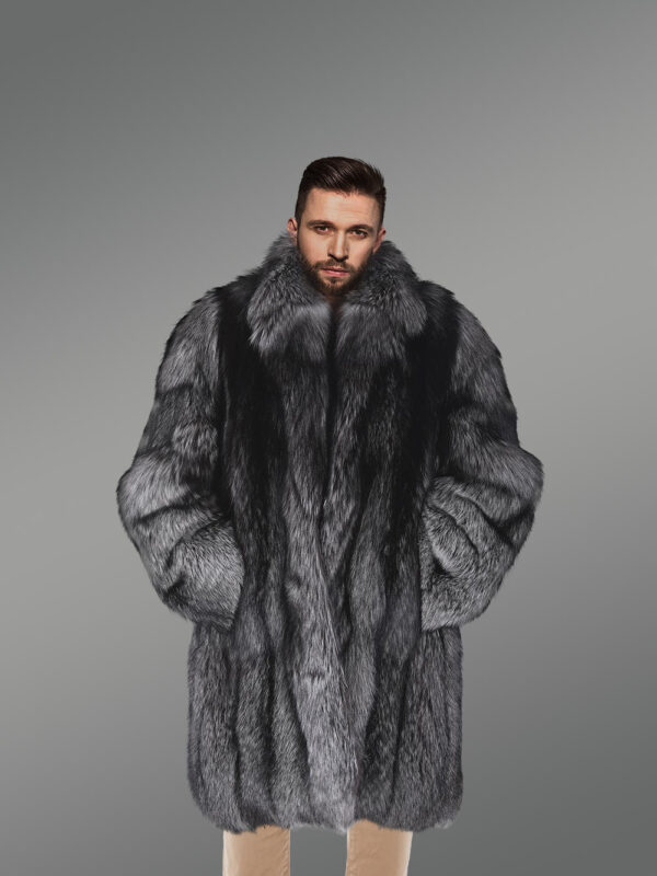 Deluxe Mens Silver Fox Fur Stroller – Balanced Fusion of Warmth and Style