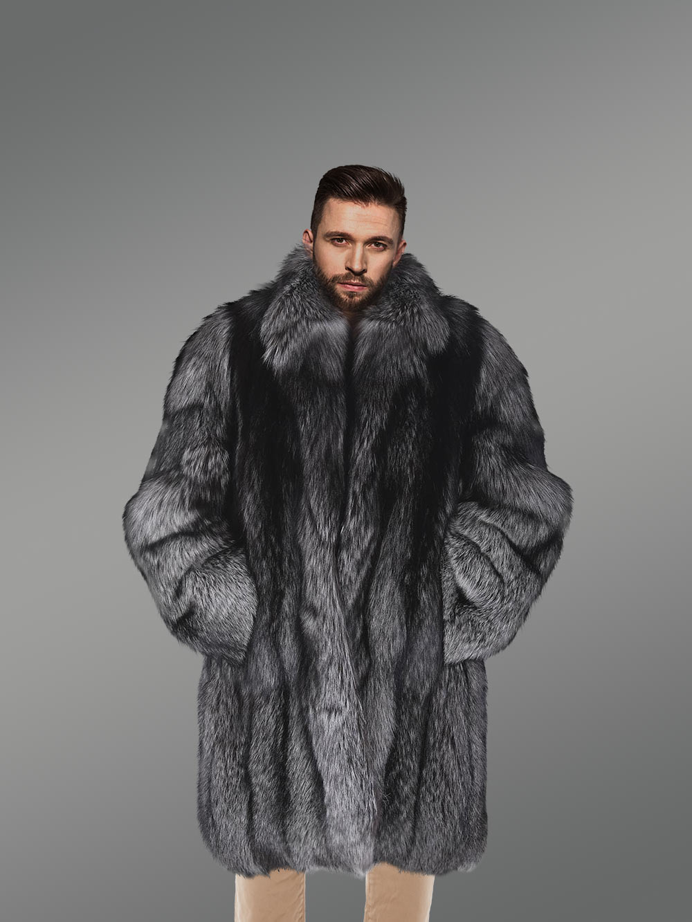 Deluxe Mens Silver Fox Fur Stroller – Balanced Fusion of Warmth and Style